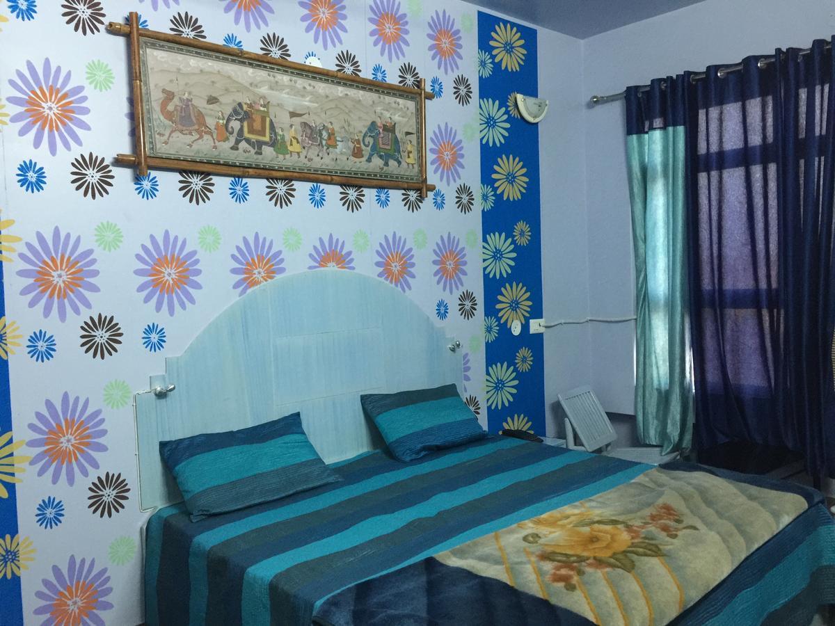 Harsh Hotel Suratgarh Exterior foto